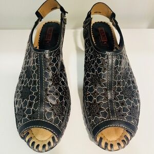 Pikolinos Women's Black Leather Sandals Sz 8